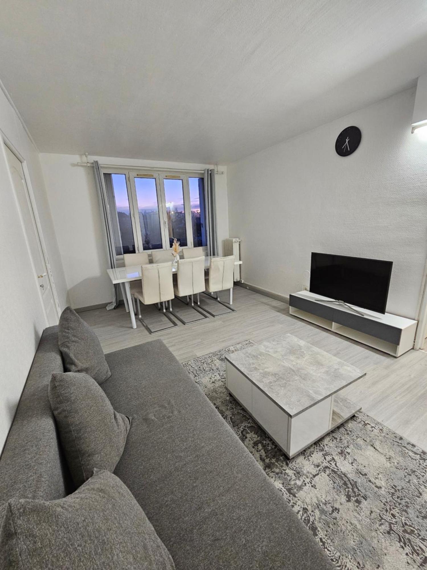 Bel Appartement A شوازي-لو-روا المظهر الخارجي الصورة